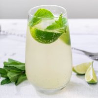 Duftkerze Lime Cooler in der Milchflasche 220g