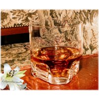 Duftkerze Whiskey im Glas 110g mit Holzdocht