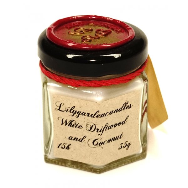 Scented candle White Driftwood & Coconut in a glass 35g