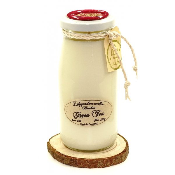 Scented candle bamboo & green tea in a milk bottle 220g