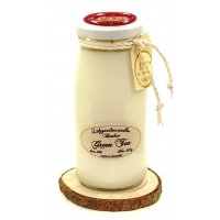 Scented candle bamboo & green tea in a milk bottle 220g